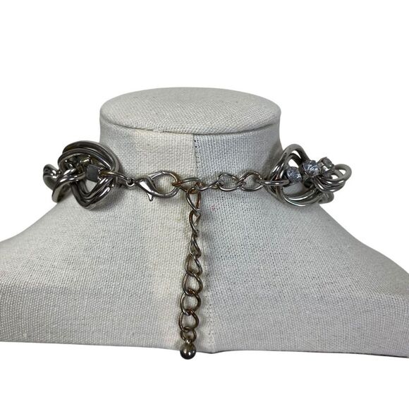 Vtg Chuncky Silver toned necklace with rhinestones inter twined - Picture 4 of 6